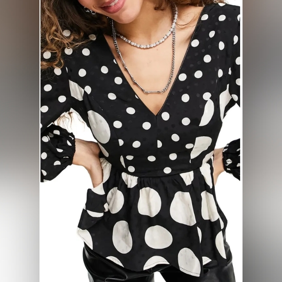 Topshop Tops - Topshop Jacquard Peplum Blouse Size 4
